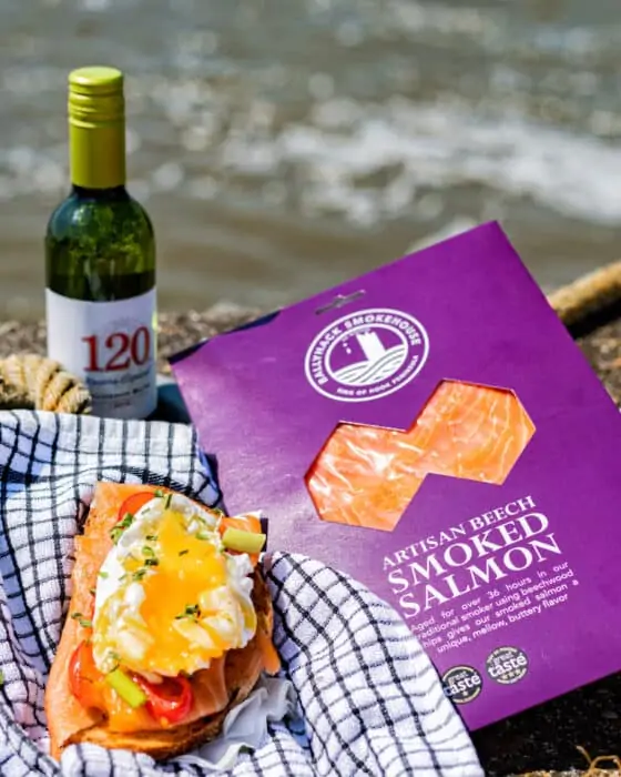 product pack with salmon and egg